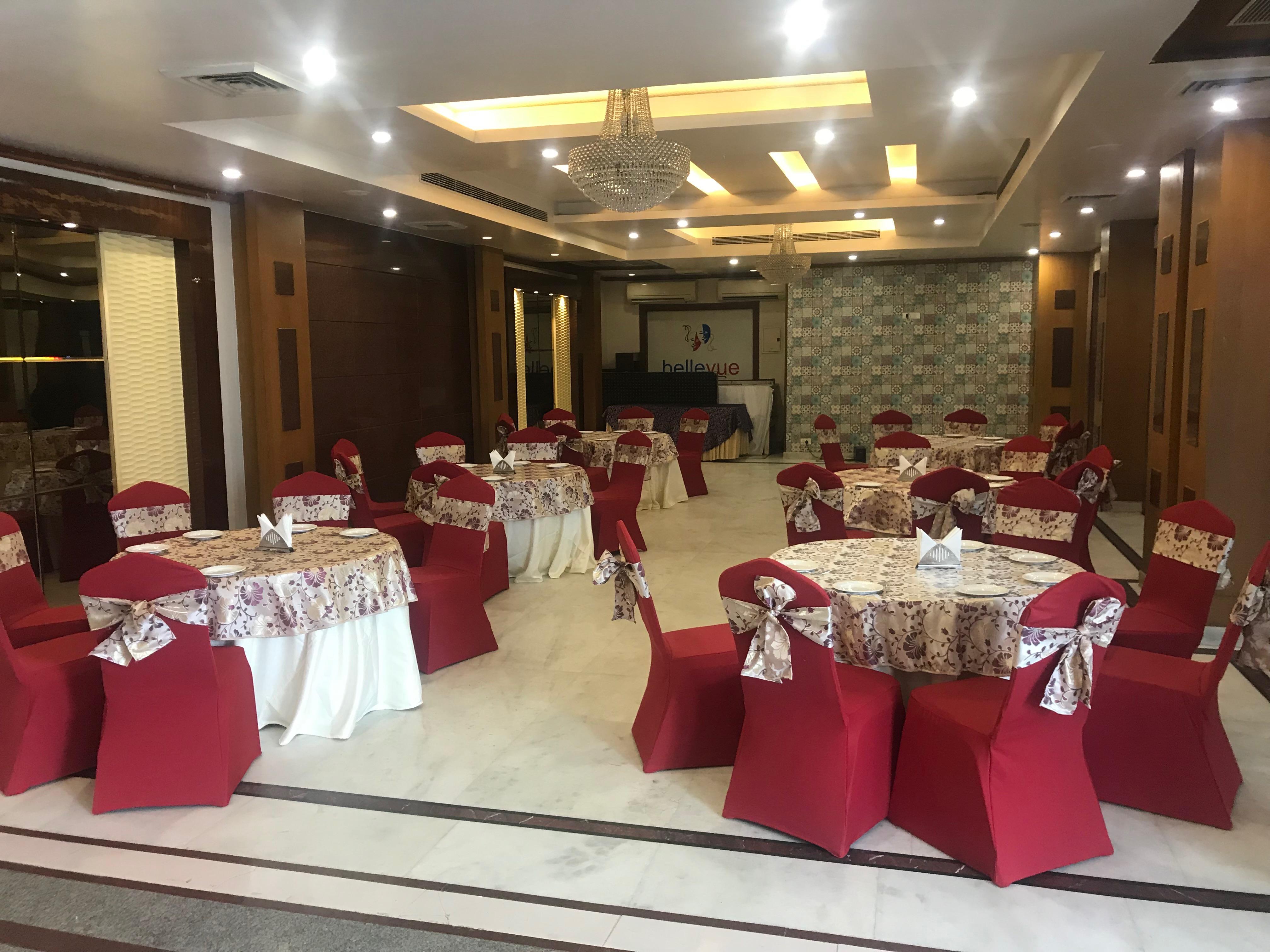 Hotel Leela Grande Karnal Bagian luar foto