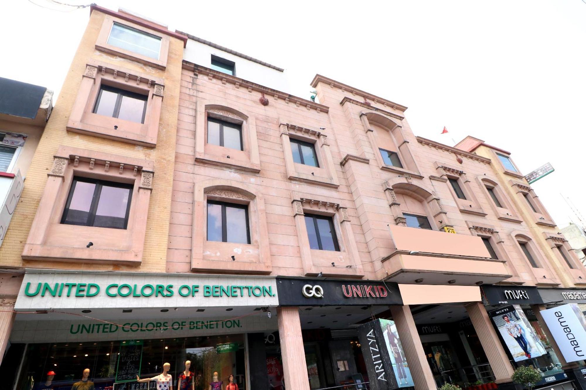 Hotel Leela Grande Karnal Bagian luar foto